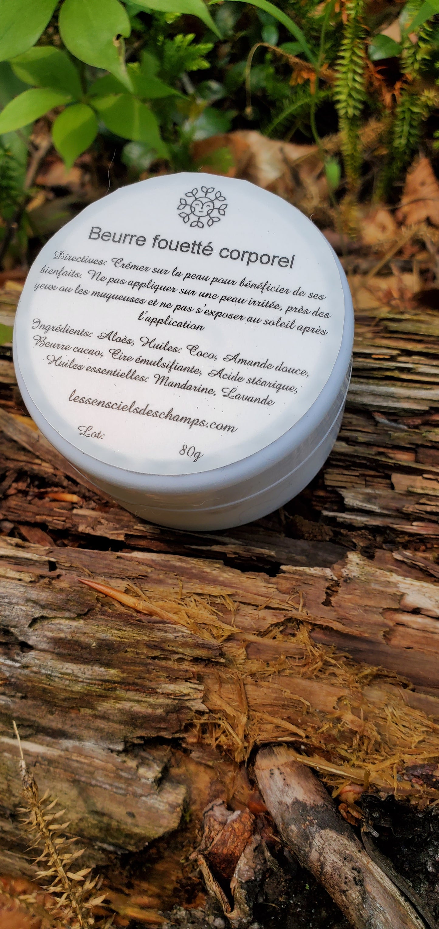 Beurre fouetté corporel (avec des huiles essentielles d'une grande qualité) Les sens ciels des champs