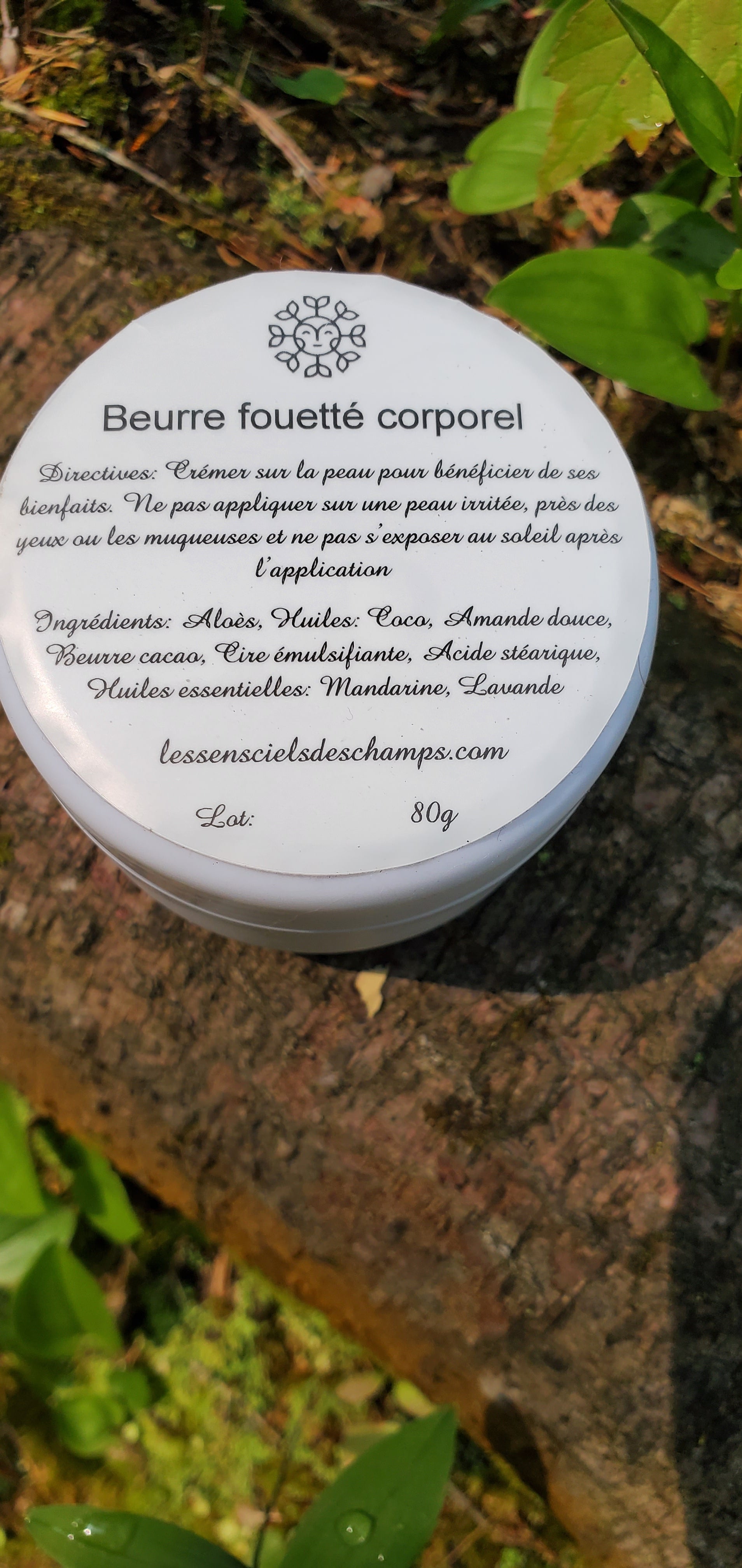 Beurre fouetté corporel (avec des huiles essentielles d'une grande qualité) Les sens ciels des champs