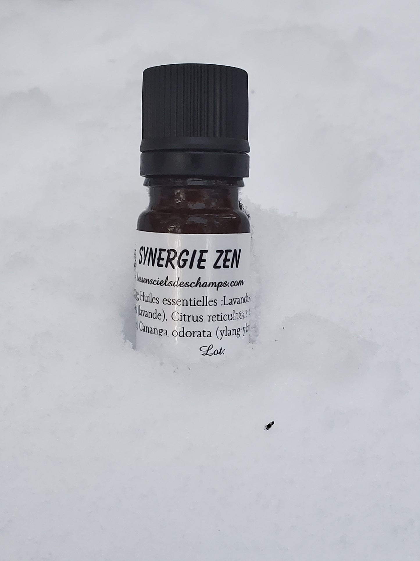 Synergie Zen pour relaxer et s’apaiser (mélange d'huiles essentielles de qualité) Les sens ciels des champs