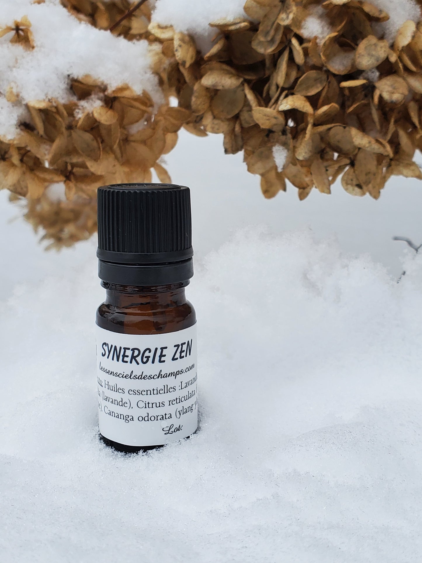 Synergie Zen pour relaxer et s’apaiser (mélange d'huiles essentielles de qualité) Les sens ciels des champs