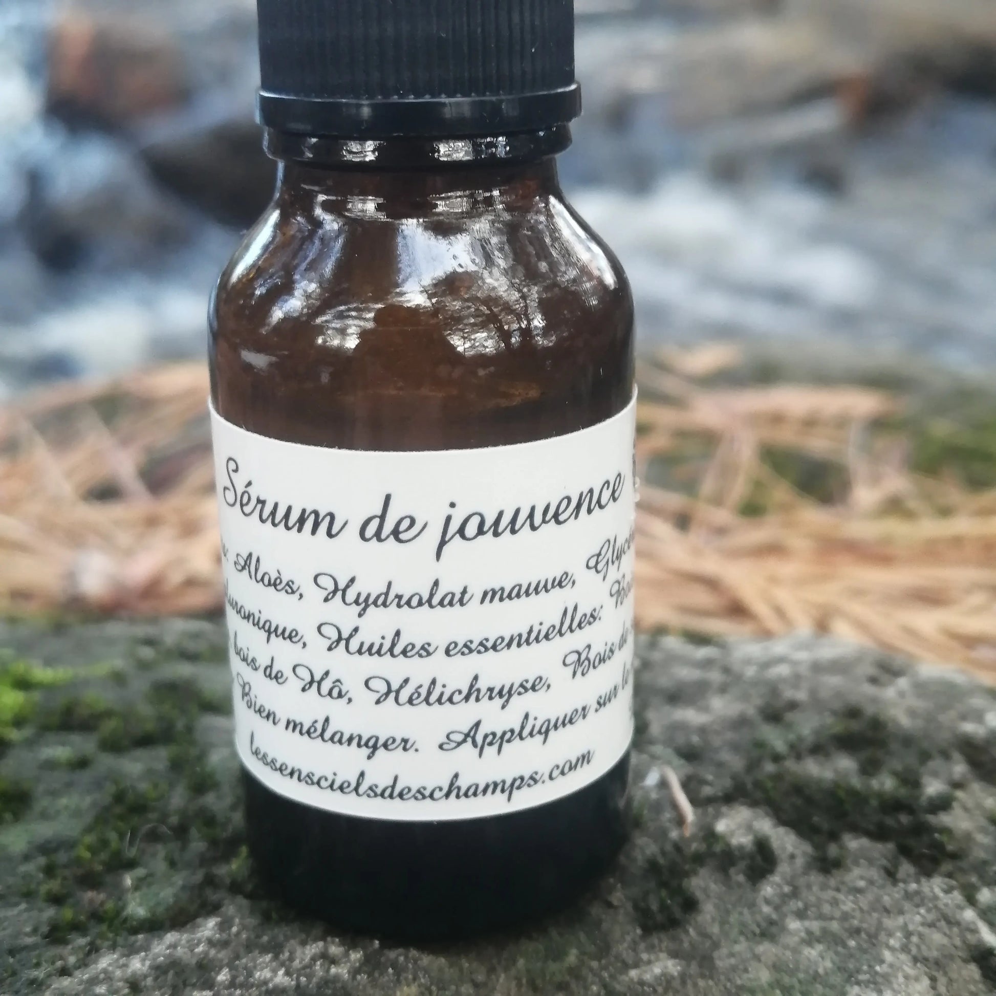 Sérum de jouvence (avec des huiles essentielles d'une grande qualité) Les sens ciels des champs